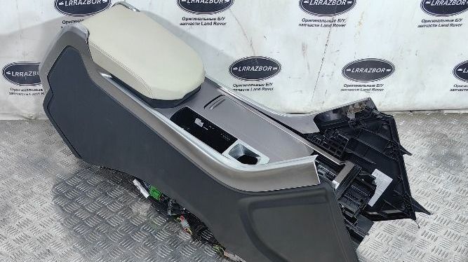 Каркас консоли Range Rover Sport 2 L494 LR044748