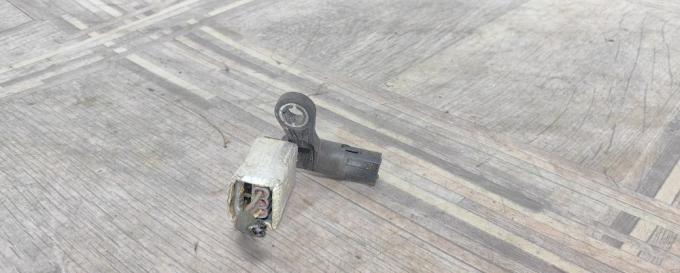 Датчик распредвала DISCOVERY 3.0 306DT LR013458
