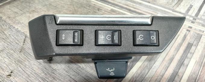 Адаптивный круиз радар Range Rover L320 YUL501380