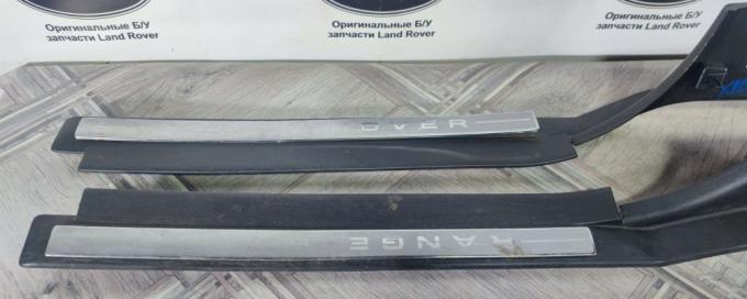 Накладка порога комплект Range Rover Sport L320 EMG500780PVJ