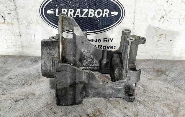 Кронштейн ТНВД Land Rover DISCOVERY 4 3.0 L319 LR013479