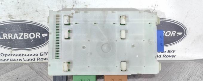 Блок предохранителей Land Rover Freelander 2 2.2 LR018393