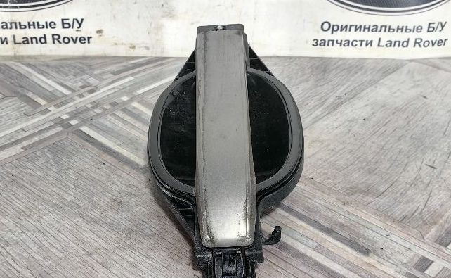 Ручка двери передняя правая Range Rover L322 LR011107