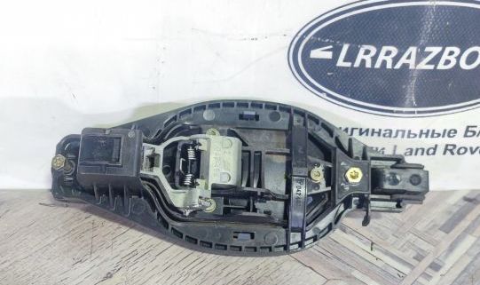 Ручка двери передняя левая Range Rover L322 LR011107