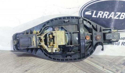 Ручка двери передняя левая Range Rover L322 LR011107