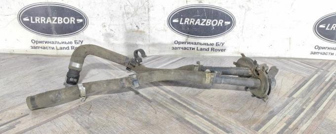 Патрубок охлаждения Land Rover Freelander 2 LR006146