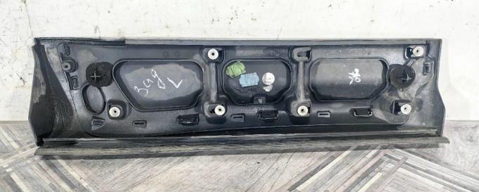Молдинг двери задний левый  Range Rover Sport 320 DGP000232PCL