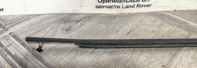 Молдинг стекла переднего левого Range Sport L320 CGE000870