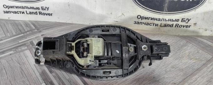 Ручка двери передняя правая Range Rover L322 LR011107