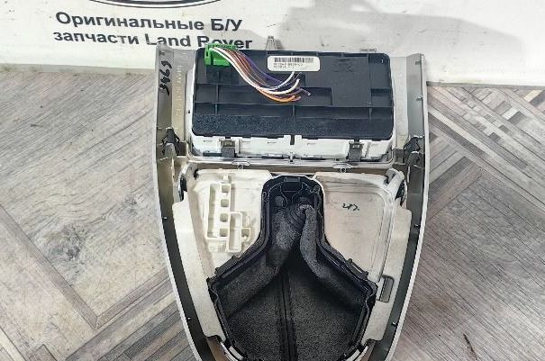Панель управления раздаткой Freelander 2 2.2 L359 LR003775