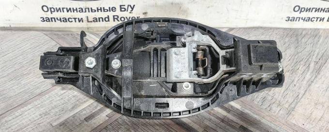 Ручка двери передняя левая Range Rover L322 LR011107