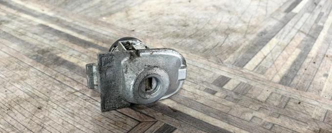 Ключ зажигания 2 шт Land Rover Freelander 2 2.2 LR013005