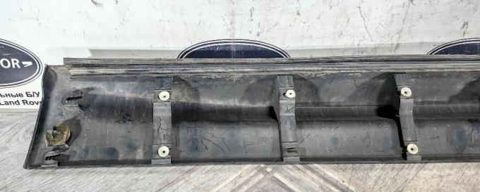 Молдинг передний левый  Range Rover Sport L320 DGP000212PCL