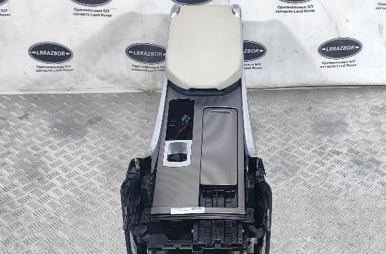 Каркас консоли Range Rover Sport 2 L494 LR044748