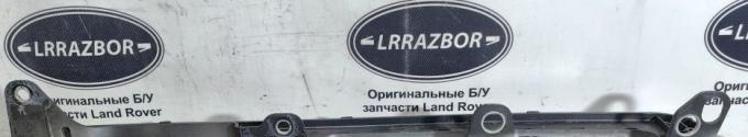 Кронштейн крыла правый  Range Rover Sport 2 L494 LR056962