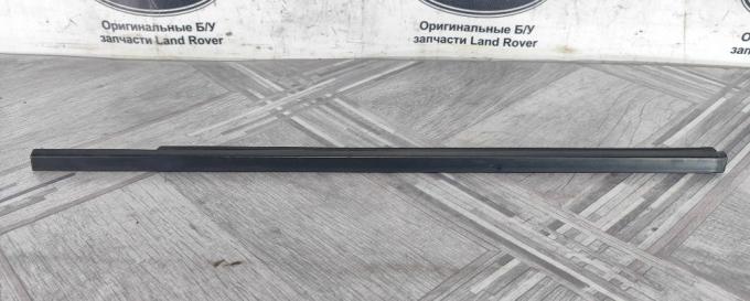 Молдинг стекла левый Land Rover Freelander 2 2.2 LR001738