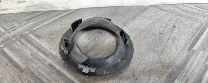 Рамка ПТФ правая Land Rover Freelander 2 07-10 LR003870