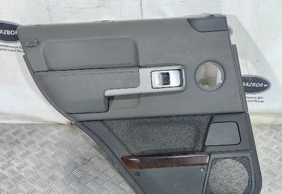 Дверная карта задняя левая Range Rover 3 L322 LR009605