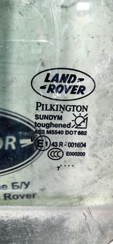 Стекло двери задней правой Range Rover Sport L320 CVB500220