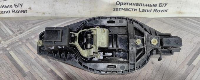 Ручка двери передняя левая Range Rover L322 LR011107