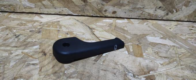Ручка открывания капота Land Rover Freelander 2 LR002367