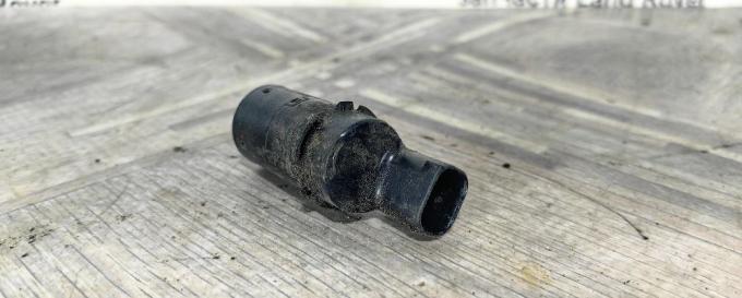 Датчик парковки Range Rover 3 L322 02-09 YDB000121PNF