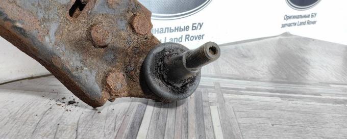 Рычаг правый передний Land Rover Freelander 2 2.2 LR007205