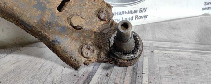 Рычаг правый передний Land Rover Freelander 2 2.2 LR007205