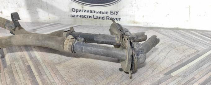 Патрубок охлаждения Land Rover Freelander 2 LR006146