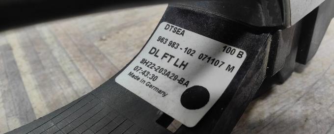 Ручка двери передняя левая Range Rover Sport L320 CXF500150