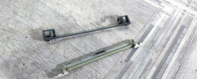 Заглушка молдинга крыши Range Rover 3 L322 DBC000032LML