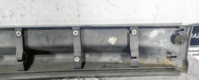 Молдинг передний левый  Range Rover Sport L320 DGP000212PCL