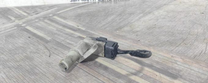 Датчик распредвала Land Rover Freelander 2 2.2 LR016847