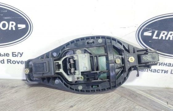 Ручка двери передняя левая Range Rover L322 LR011107