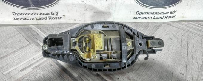 Ручка двери передняя левая Range Rover L322 LR011107