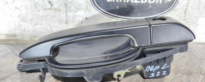 Ручка двери передняя левая Range Rover L322 LR011107