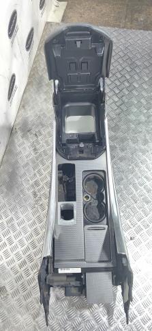 Консоль холодильник Range Rover Sport 2 L494 LR044747