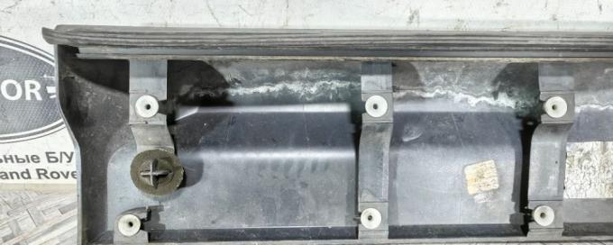 Молдинг двери задний левый  Range Rover Sport 320 DGP000232PCL