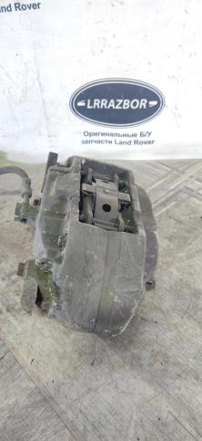 Суппорт правый передний Range Rover 3 L322 SEB500380