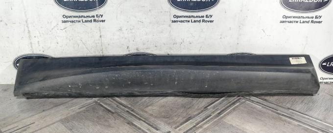 Молдинг передний левый  Range Rover Sport L320 DGP000212PCL
