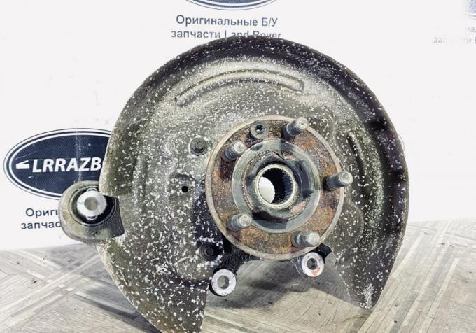 Кулак задний левый Land Rover Evoque I L538 LR024427