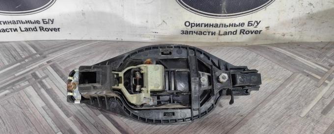 Ручка двери передняя правая Range Rover L322 LR011107