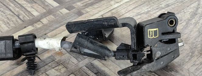 Трос АКПП Range Rover Sport L494  2.0 диз LR082657