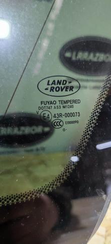 Стекло багажника правое Land Rover Freelander 2 LR001761