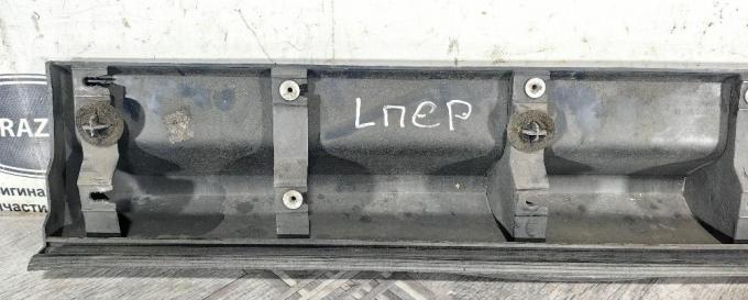 Молдинг передний левый  Range Rover Sport L320 DGP000212PCL