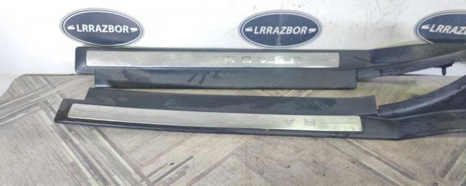 Накладка порога комплект Range Rover Sport L320 EMG500780PVJ