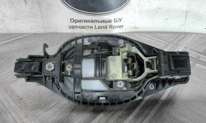 Ручка двери задняя правая Range Rover 3 L322 02-12 LR011107