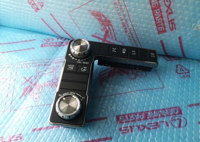 Блок управления пoдвeскoй Toyota Land Cruiser 200 84010-60F60