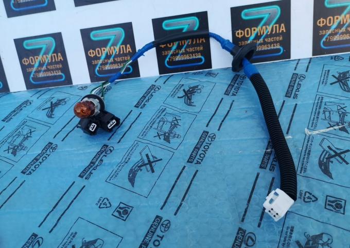 Проводка фонаря Toyota Rav4 50 2019-2024 81555-42230