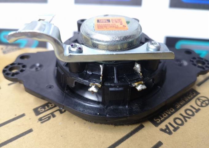 Динамик торпеды Toyota Land Cruiser 200 2008-2021 86160-0WJ60